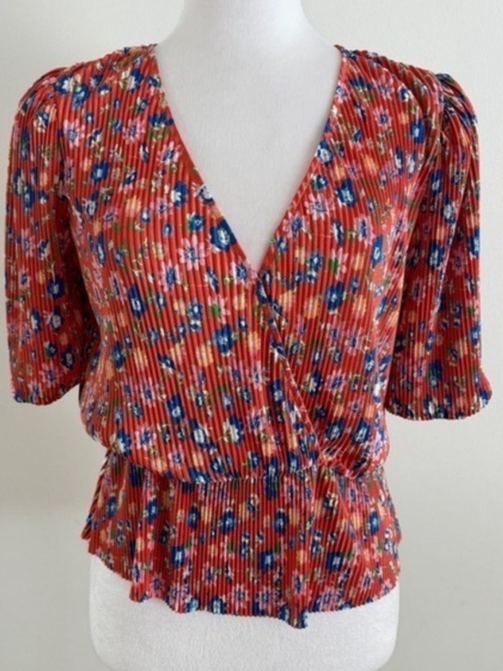 WAYF Orange Floral V-Neck Peplum Smocked Blouse Size M